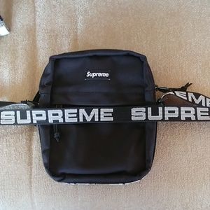 Supreme Shoulder bag SS18